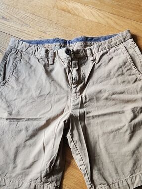 Tommy Bahama Men's Tan Chino Shorts